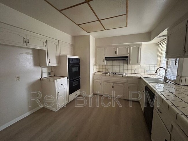 Photo - 527 Sonora Ave