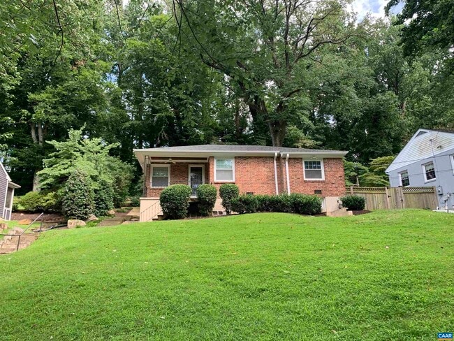 Photo - 716 McIntire Rd