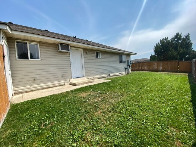 Photo - 1001 E 19th Ave