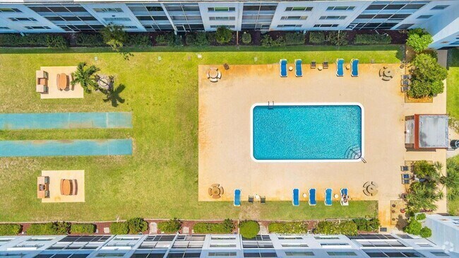 Building Photo - 4500 N Flagler Dr Unit A10 Rental