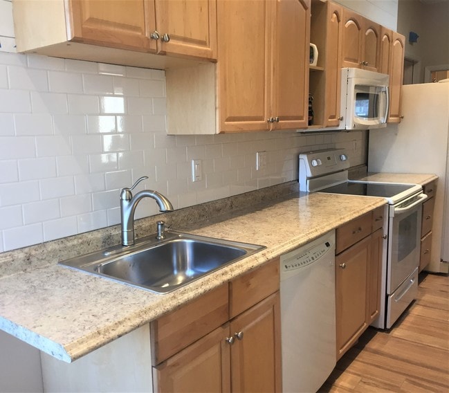 127 S York Rd Unit 2ndFloor