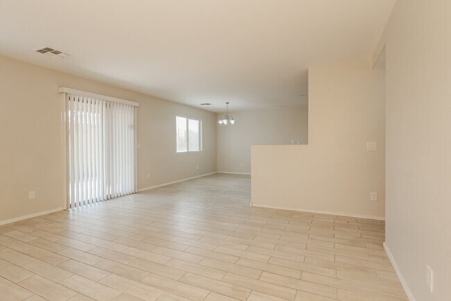 Photo - 6815 N 129th Dr