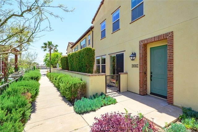 Building Photo - 906 El Paseo Rental