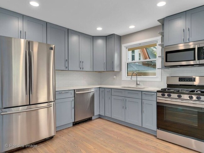 Building Photo - 515 N Marion St Unit 1