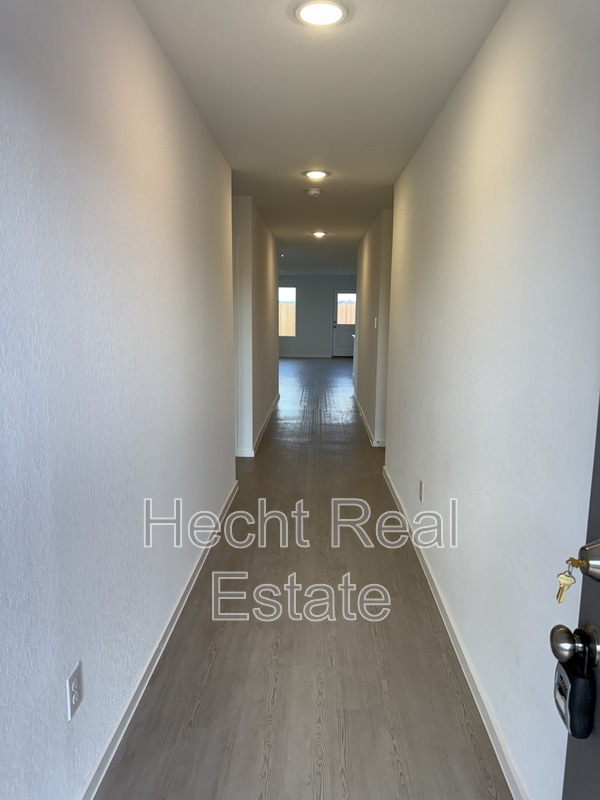 Building Photo - 1836 Wood Warbler Ln Rental