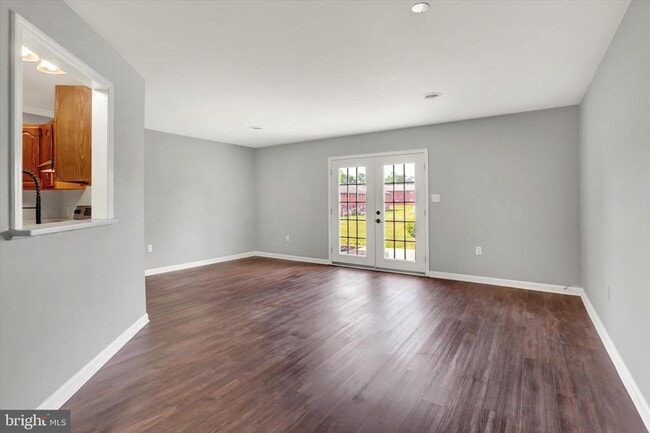 Photo - 4709A Charles Rd