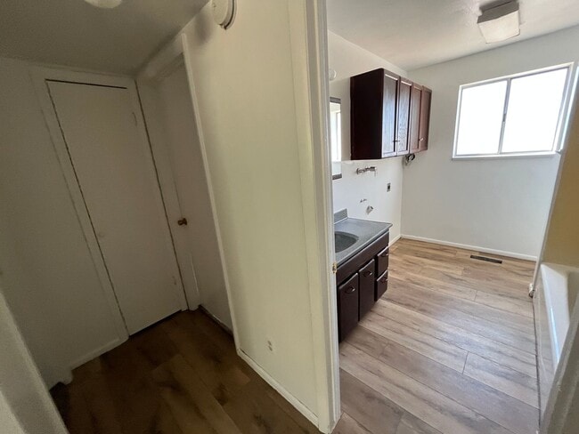2116-2122 S Nevada Ave - 2120