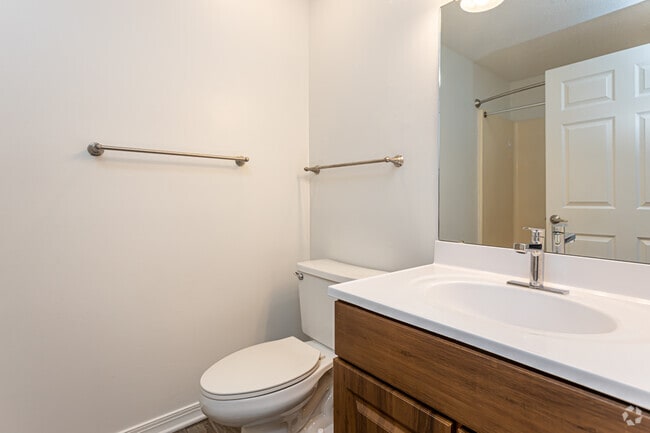 1BR, 1BA - 771SF
