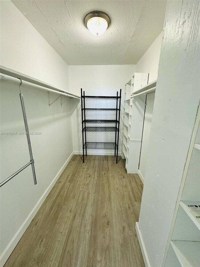 Photo - 2020 NE 135th St Unit 807