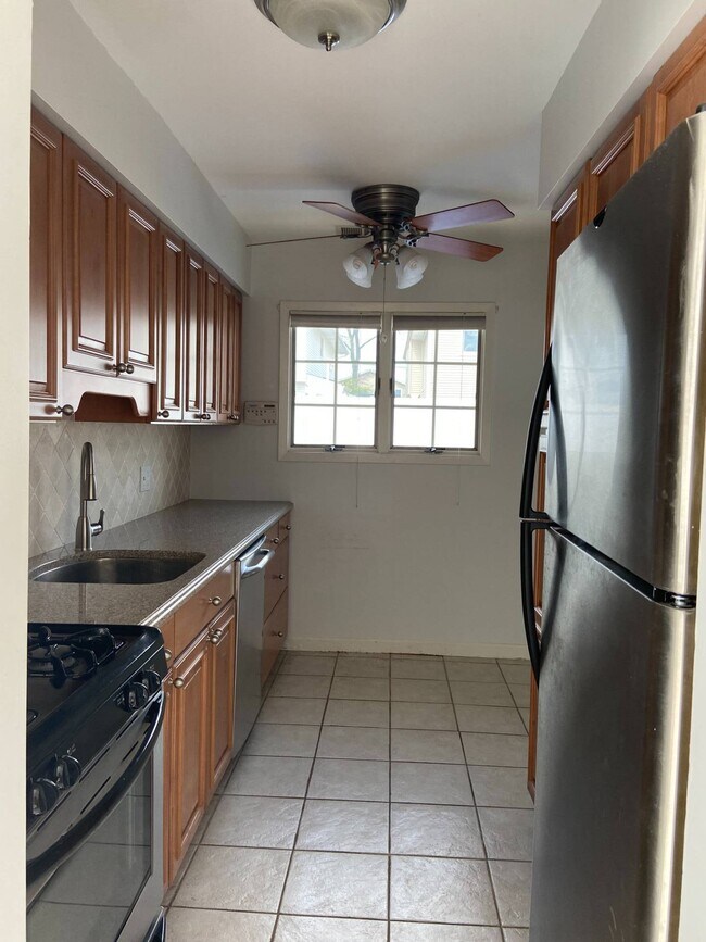 Photo - 116 Fieldstone Rd