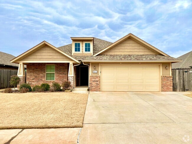 Building Photo - Cute Home In Mustang Schools With Storm Sh...