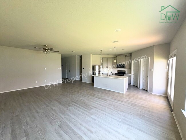 Photo - Charming 3-Bedroom Home with Spacious Backyard in Providence Village!