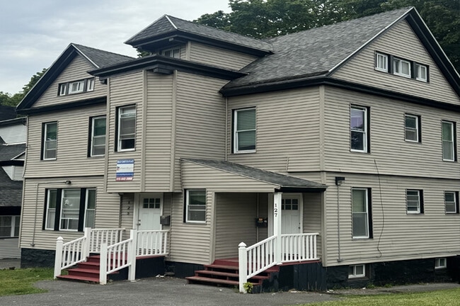 Building Photo - 127 Comstock Pl Unit 1