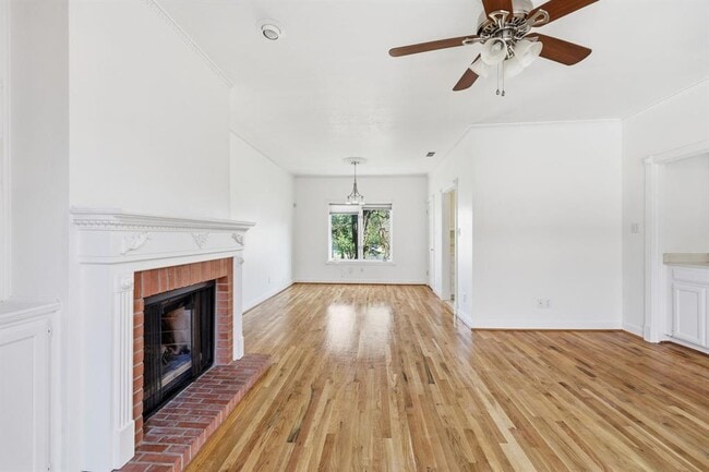 Photo - 1626 Palma Plaza Unit 9