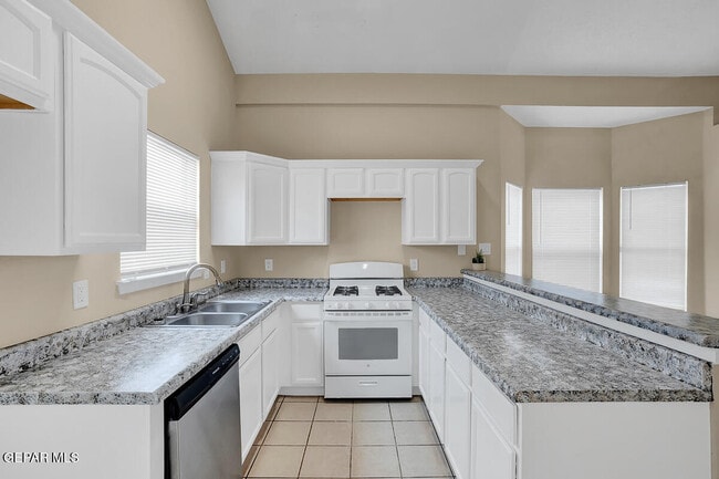 Photo - 2304 Tierra Blanda Dr