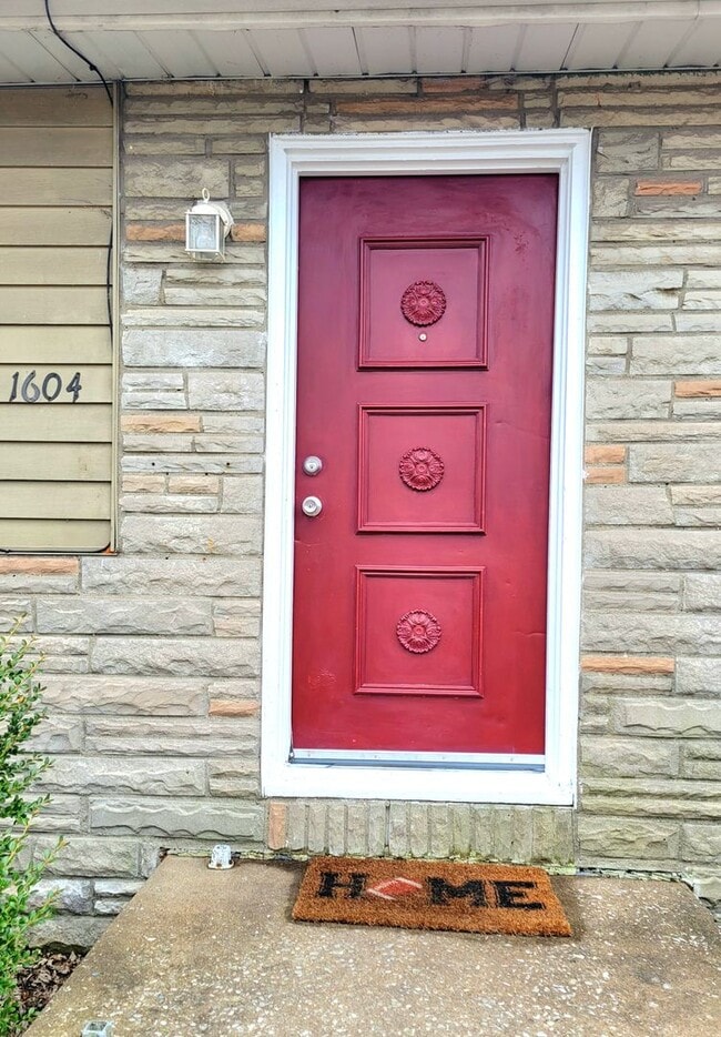 Photo - 1604 Sycamore St