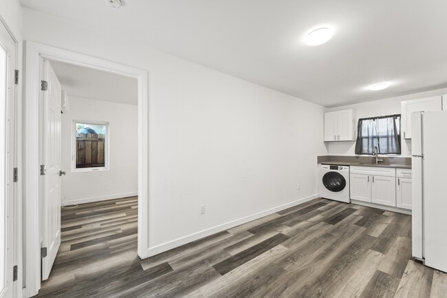 Photo - 7561 De Soto Ave