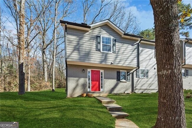 Photo - 752 Barnes Mill Trace NE