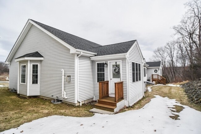 Photo - 63 Cobblestone Ln