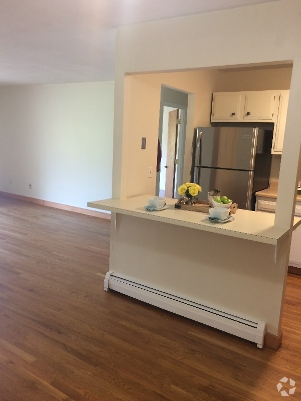 Building Photo - 565 Talcottville Rd Rental