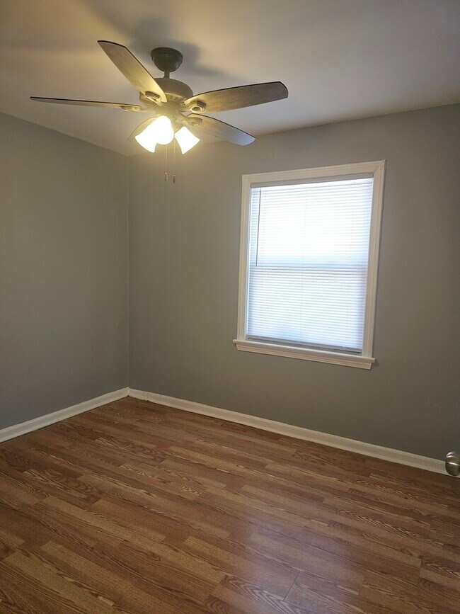 Photo - 7630 S Jeffery Blvd Unidad 2