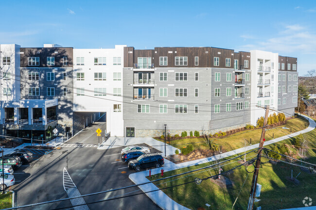 Building Photo - Sanctuary at Winchester West Rental