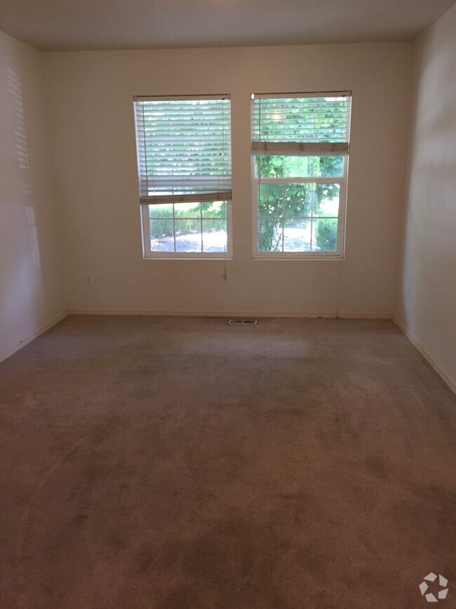 Building Photo - 12312 NE 134th St Rental