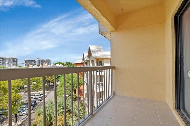 Photo - 8180 Geneva Ct Unit 521