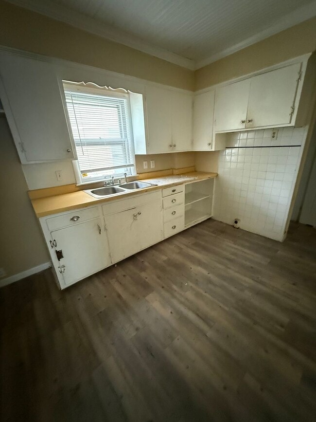 Photo - 3805 Hoiles Ave