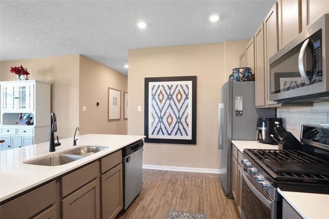 Building Photo - 2210 Thunderbolt Peak Dr Rental