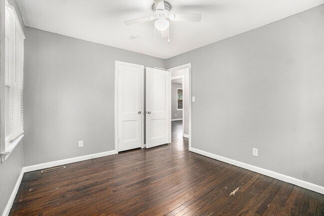 Photo - WOW! 4 BR, 1 BA: Move-In Ready!