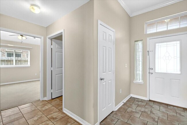 Photo - 6018 Tapestry Dr