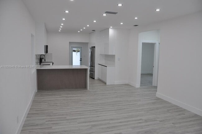 Photo - 261 NW 46th Ave