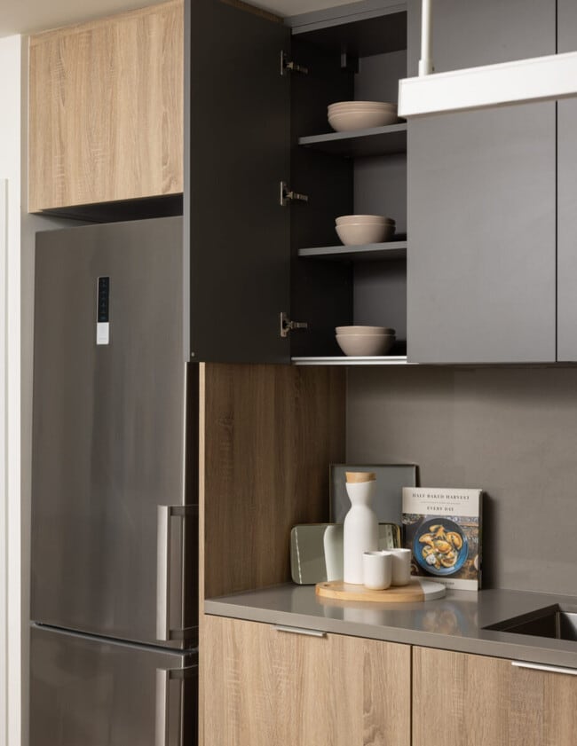 13) MS Cuisine 3 - Maple House at Canary Landing