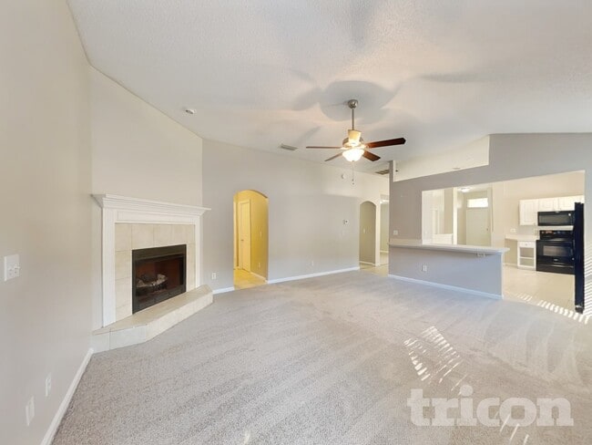 Photo - 938 Cherry Point Way