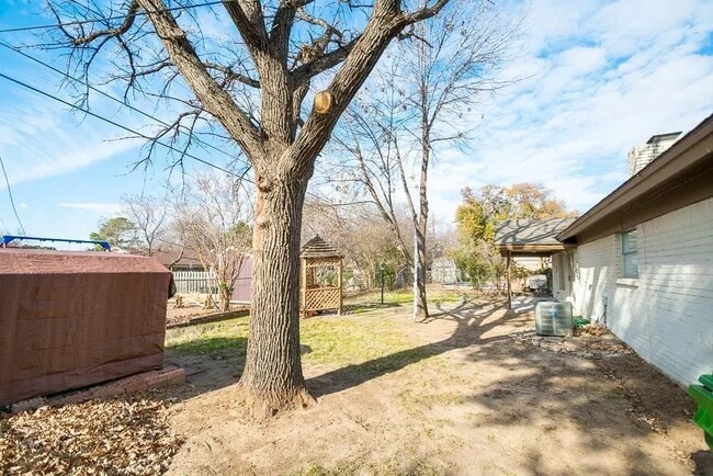 Building Photo - 2137 Shady Grove Dr Rental