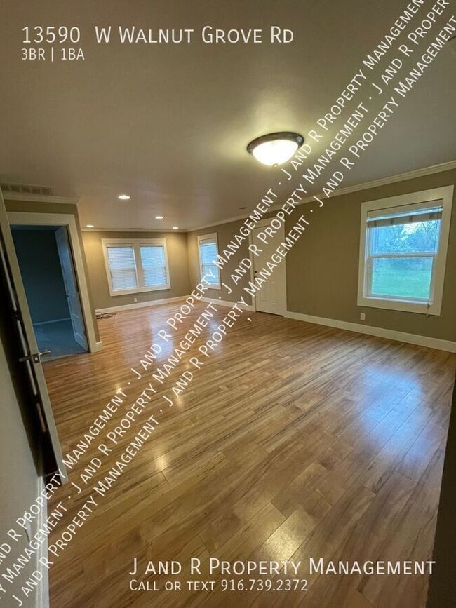 Photo - 13590 W Walnut Grove Rd