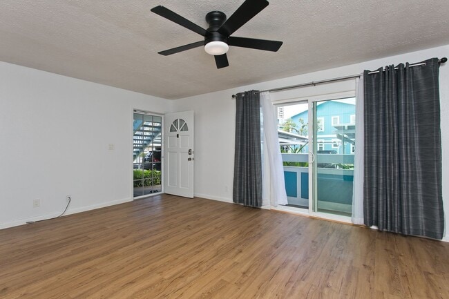 Building Photo - Available Now, Hokulani in Kailua, 1 Bedroom 1 Bath Unit C104