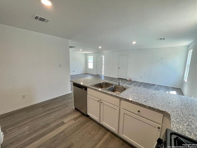 Photo - 5910 Antonio Pl