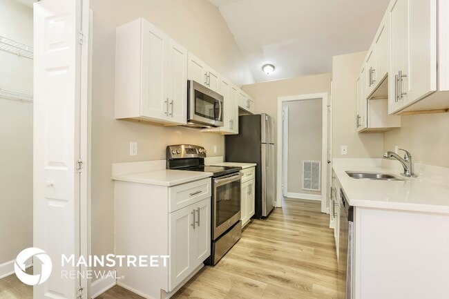 Photo - 1107 Foxhaven Dr