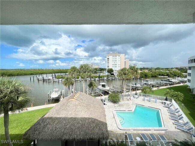 Photo - 12945 Vanderbilt Dr Unit 403