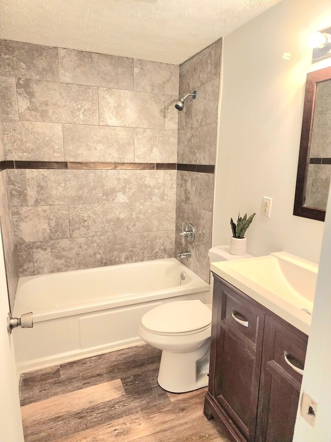 Photo - 124 Morrison St