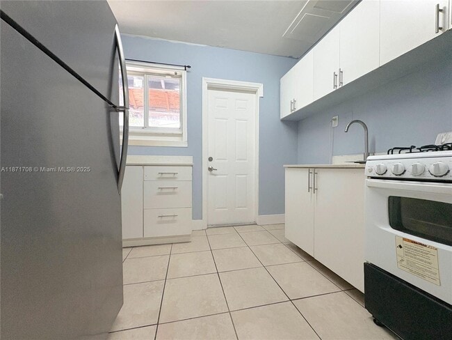 Photo - 1815 McKinley St Unit 9