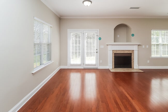 Photo - 13748 Cedar Pond Cir