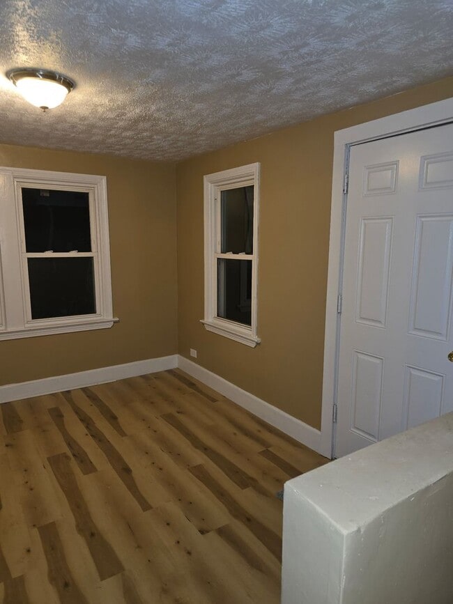 Photo - 18806 Pawnee Ave