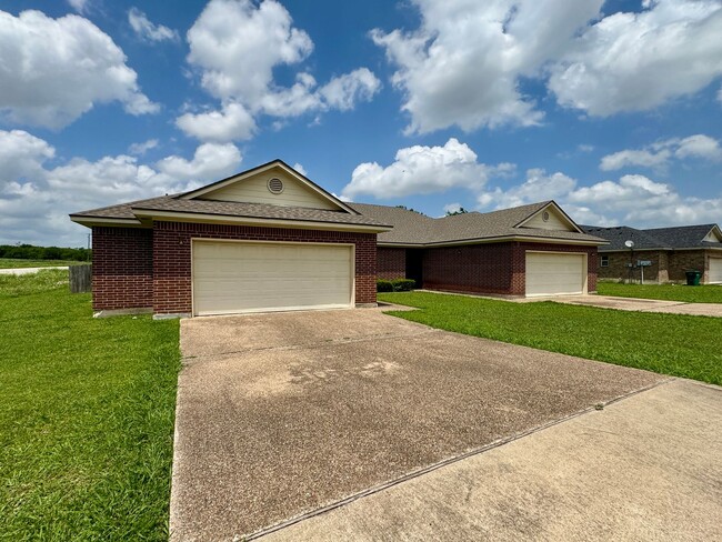 4001cly - 4001cly Apartment Unit 1