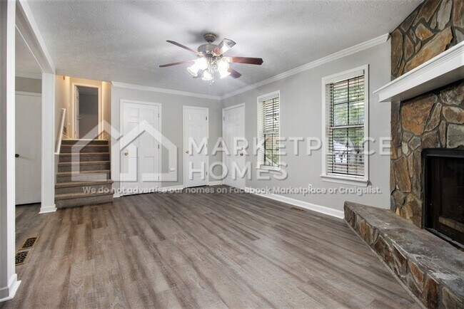 Photo - 3047 Mill Trce