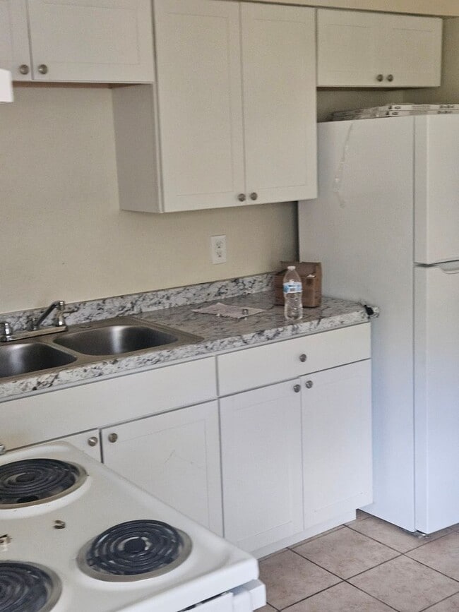 Photo - 3/2 DUPLEX