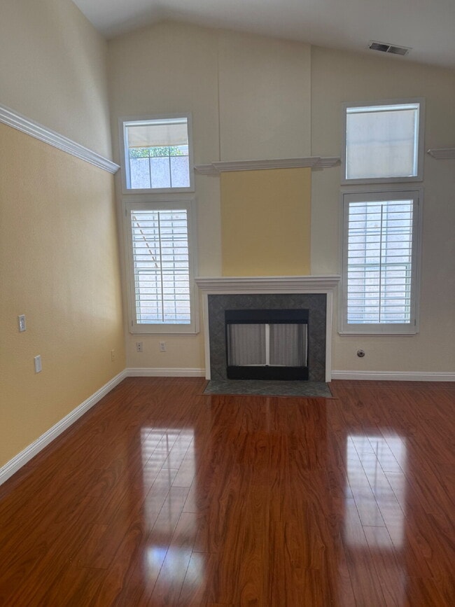 Photo - Beautiful 3-Bedroom 2 bathroom in the Heart of Pleasanton!