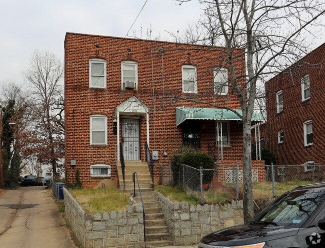 The Duplexes at 45th and Eads - The Duplexes at 45th and Eads Apartments